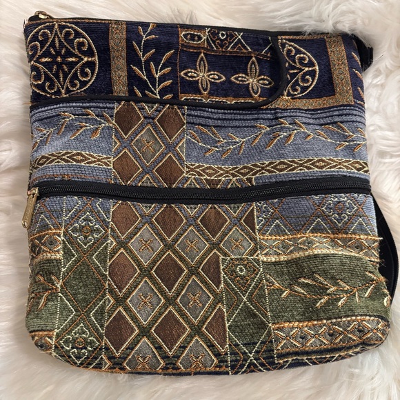 Danny K of Beverly Hills Tapestry Floral Print Shoulder Bag/Purse EUC - Picture 1 of 16